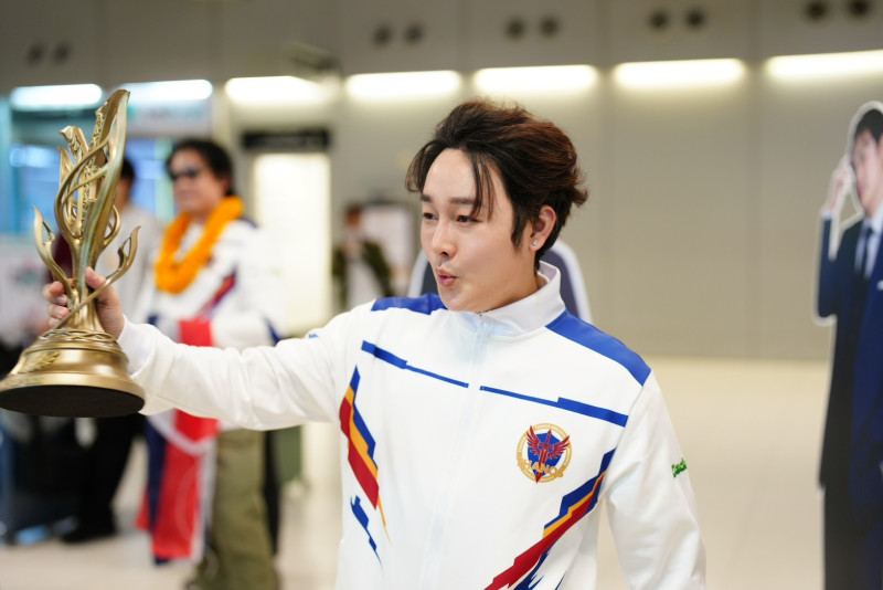 วินาทีช็อกทั้งโลก! ไทยถูกประกาศแพ้ก่อนผลกลับด้าน “Lazy Joney” ลุกท้วงกลางเวที พาทีมคว้า 2 แชมป์โลก YMIR CUP 2569 (2026)